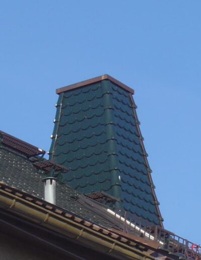 Schonsteinbekleidung mit Biberschwanzzieglen